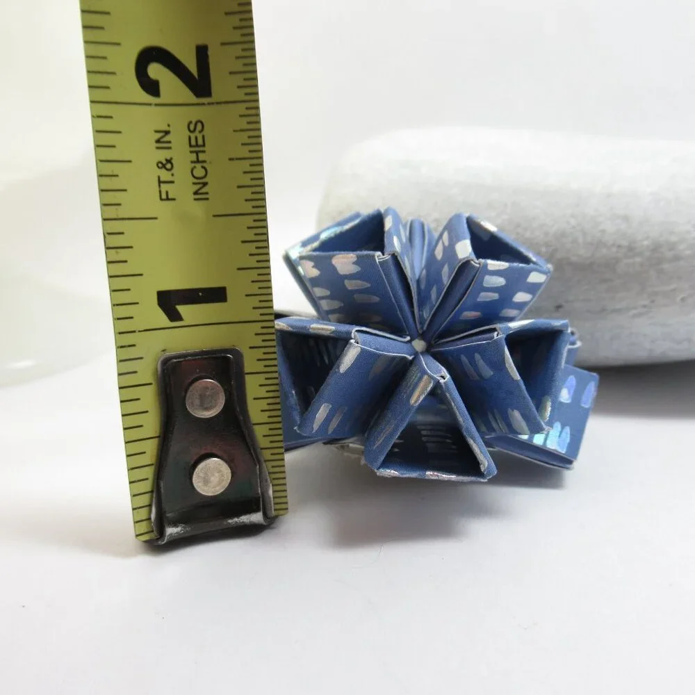 Geometric Origami Brooch - Picture 7 of 10